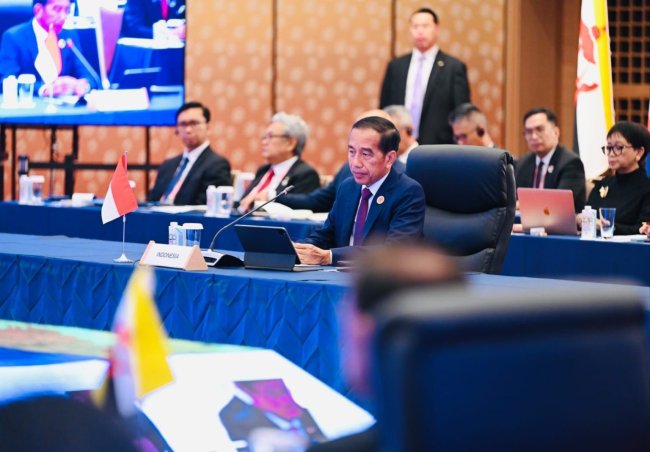 Jokowi Dorong Penguatan Kolaborasi ASEAN-Jepang Hadapi Revolusi Industri 5.0