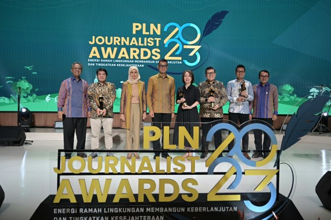 18 Karya Jurnalistik Terima Penghargaan Direktur Utama dalam PLN Journalist Awards 2023