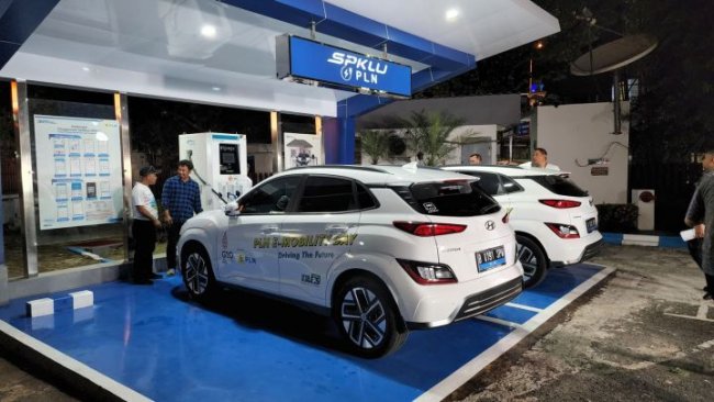 Libur Idul Adha 1445 H, PLN Siagakan 1.470 SPKLU Layani Kendaraan Listrik di Berbagai Daerah