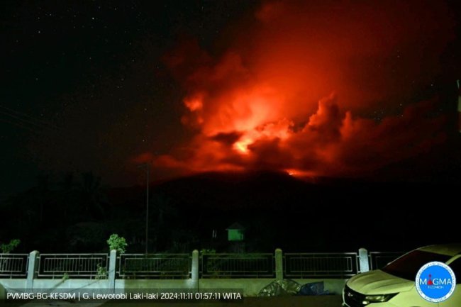 Gunung Lewotobi Laki-Laki Masih Alami Erupsi, Masyarakat Diminta Tetap Waspada