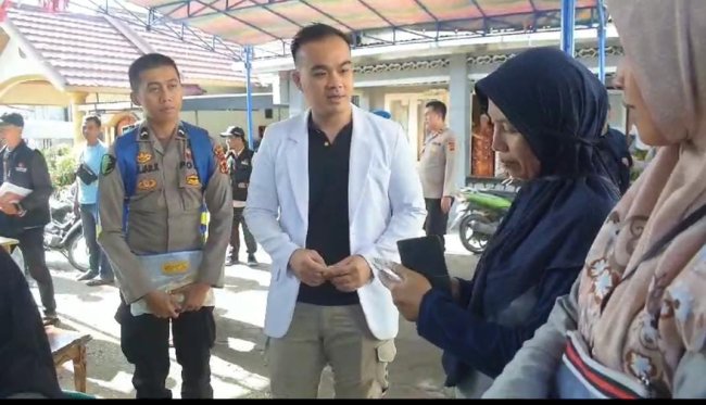 Polda Jambi Terjunkan Personel Biddokkes Berikan Layanan Kesehatan Bagi Petugas dan Penyelenggara Pemilu