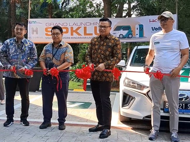 Dukung Green Energy dan Net Zero Emission, HK Realtindo-Voltron Kolaborasi Hadirkan SPKLU di Lingkungan HK Group