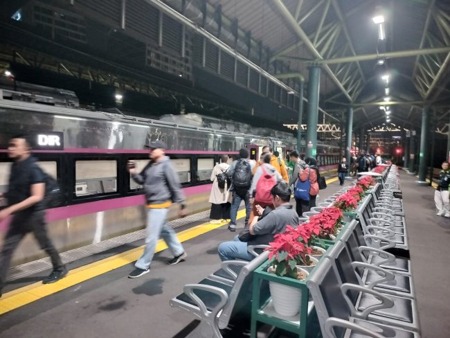 Diskon 25 persen Khusus Nataru, Direct Train Jakarta-Yogyakarta Siap Meluncur Malam Ini