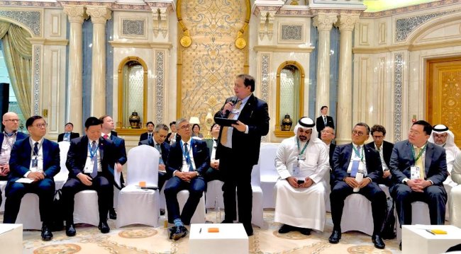 Menko Airlangga dan PM Anwar Ibrahim Sepakat Dorong ASEAN-GCC sebagai Kekuatan Ekonomi Baru