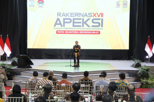 Mendagri Tito Karnavian Imbau Wali Kota Bangun Tata Kelola Wilayah yang Nyaman