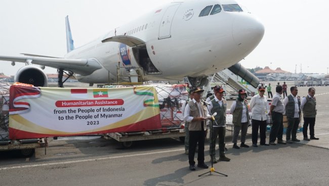 Garuda Indonesia Terbangkan 31,6 Ton Bantuan Kemanusiaan ke Myanmar