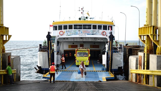 Strategi Ditjen Hubdat Antisipasi Lonjakan Penumpang di Pelabuhan Ketapang dan Jangkar