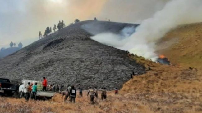 Enam Pelaku Diamankan Buntut Kebakaran Bukit Teletubbies, Balai Besar TNBTS Tutup Akses ke Gunung Bromo