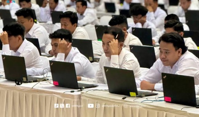 DPR Bawa Kabar Soal Pengangkatan CPNS dan PPPK Lolos Seleksi 2024, Dipercepat atau Diundur Nih?