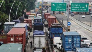 Ternyata Ini Biang Kerok Penyebab Macet Total di Pelabuhan Tanjung Priok