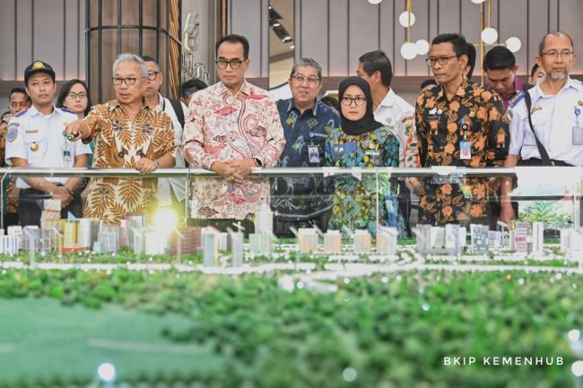 Menhub: Layanan Kereta Api di Wilayah Aglomerasi Terus Ditingkatkan