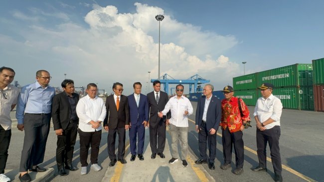 Menhub Ingin Pengelolaan Pelabuhan di Indonesia Belajar dari Laem Chabang Thailand