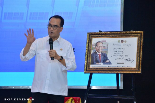 Menhub: Perlu Karakter Baru Untuk Pemimpin Masa Depan Transportasi