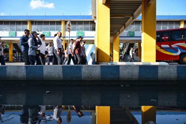 Tinjau Terminal Purabaya, Menhub Soroti Keamanan dan Kebersihan Terminal
