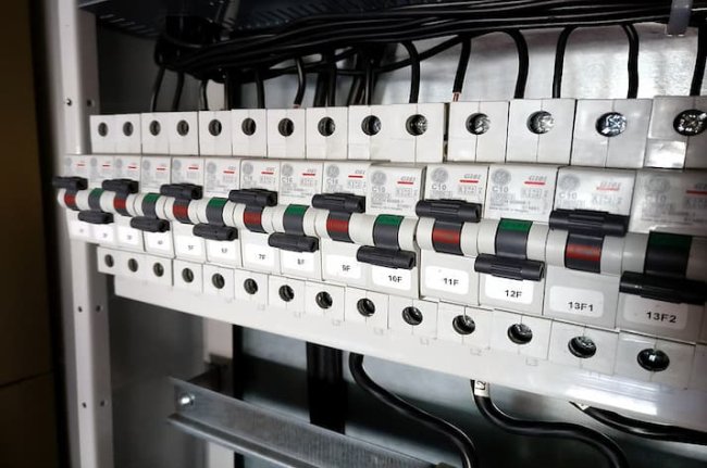 Industri Peralatan Listrik dan Alat Energi RI Siap Penetrasi ke Pasar Timur Tengah
