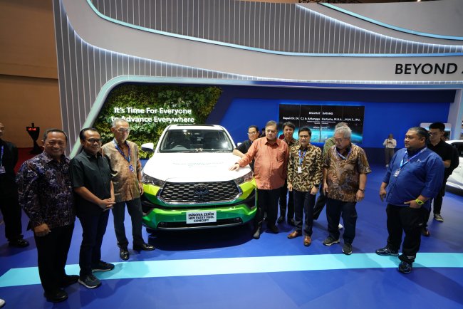 Menko Airlangga Tekankan Peran Strategis EV untuk Ekonomi dan Lingkungan di GJAW 2024