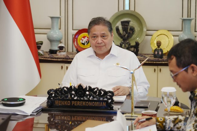 Pemerintah Resmi Targetkan KUR 2025 Naik Menjadi Rp300 Triliun