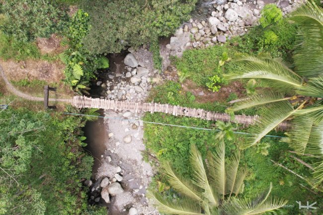 Kolaborasi TJSL, Hutama Karya - HKI Bangun Jembatan Gantung di Padang Pariaman
