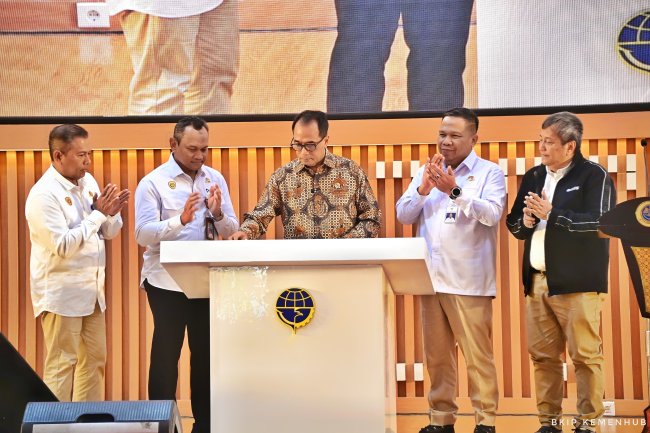 Minta Sekolah Transportasi Konsisten Tingkatkan Kualitas Lulusan, Menhub: Jangan Cepat Puas, India dan Filipina Masih Unggul