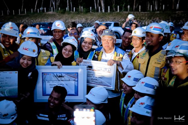 Tinjau Proyek Pembangunan Tol Bayung Lencir - Tempino Seksi 3, Menteri Basuki Apresiasi Kinerja Hutama Karya