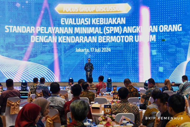 Menhub: Pembatasan Umur Operasional Kendaraan Bermotor Angkutan Umum Perlu Dikaji Kembali