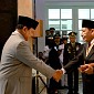 Prabowo Anugerahkan Dharma Pertahanan Utama Kepada Habib Luthfi