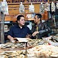 Erick Dorong Digitalisasi Transaksi di Pasar Induk Caringin, Bandung Agar Pedagang Cepat Naik Kelas